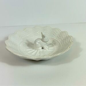 Arlington Designs White Easter Scallop Ceramic Candy/Jewelry Dish